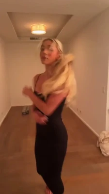 livvydunne - Ok, so I was able to figure out how to get that LIVE video saved.