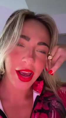 danicoops - Can I make you feel better tonight?
