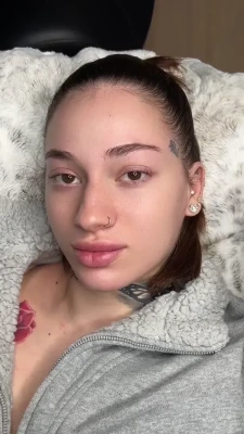 bhadbhabie - Muskler av att jobba hårt