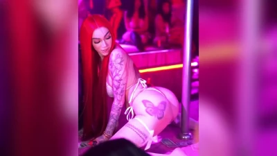 bhadbhabie - What are you licking first
