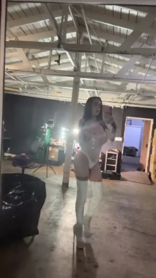 bhadbhabie - How do I look in yellow?