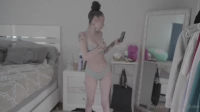 bhadbhabie - On-Off  I feel like I look tiny here   Without looking for it  how