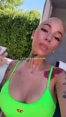 bhadbhabie - The position I want to be in when i take that thick hard cock in my