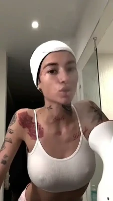 bhadbhabie - ASMR Stocking rip! Headphones on as I rip my stockings and play with