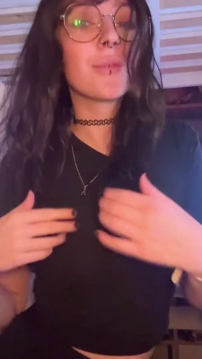feyafern - My first LIVE show was a massive success! So I can't stop the fun