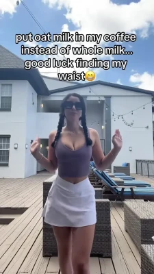 hotblockchain - Kisses from me to you...😘 part 1