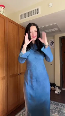 hotblockchain - Are you trying to look up my skirt again?!?