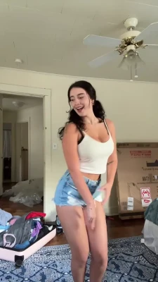 hotblockchain - while I do my Yoga, can you go down for me 👅👅💦