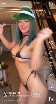 lauren-98 - Who else can't wait for Halloween 🎃?