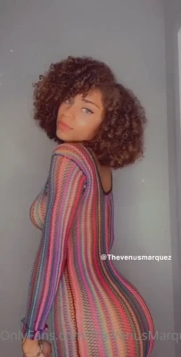 venusmarquez - Squinty