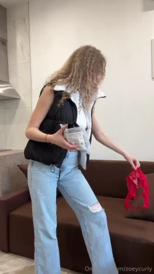 zoeycurly - Love bum close ups!