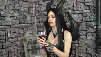 amouranth - Open your mouth  today you have dinner