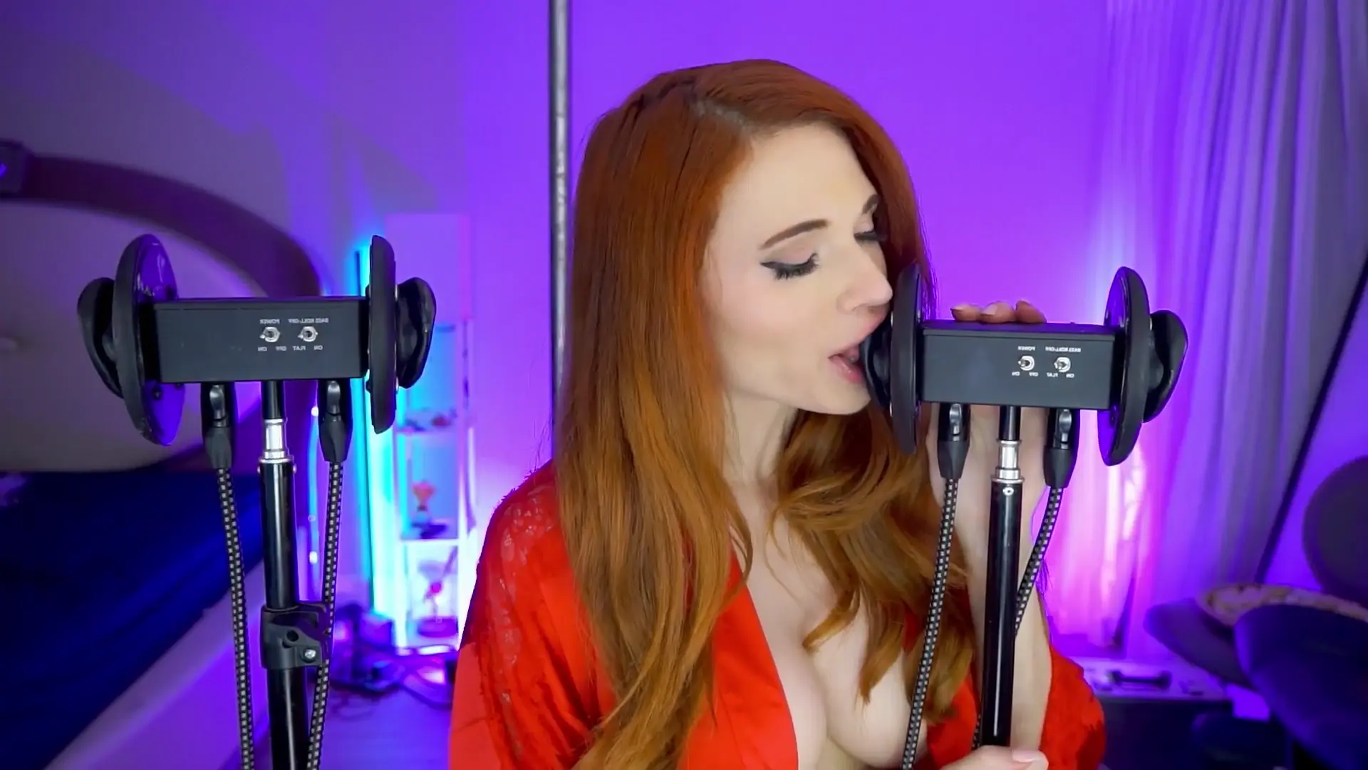 amouranth - Oh look  It s my naked little booty