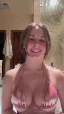 leximarvel - Me encanta pasearme desnuda por la terraza mientras todos los vecinos