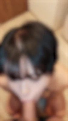 kuramakun - Jugando con la colita pata ustds como me encanta🤭😈💋
