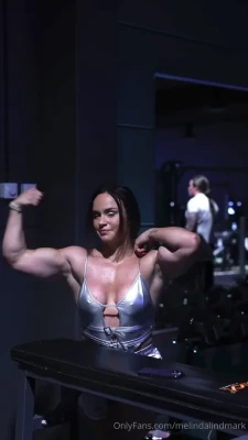 melindalindmark - How bad do you want to see me getting naughty in the bathroom?