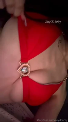 zeydcarey - Take these panties off of me with your teeth