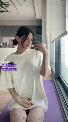 zeydcarey - What're your NYE plans?🥳 I'm doing nothing cause I'm boring🥰
