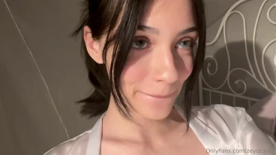 zeydcarey - Can you resist this gaze? 😏
