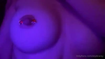 zeydcarey - merry christmas guyss  surprised contents is coming