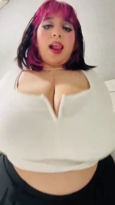 cherrybabe96 - I needed to be fucked in this shower ;)