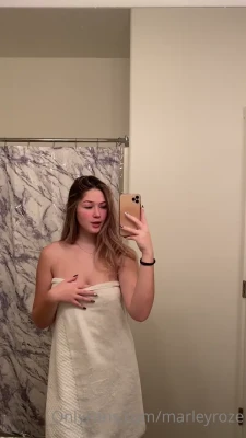 marleyroze - Tuesday evening and some Netflix