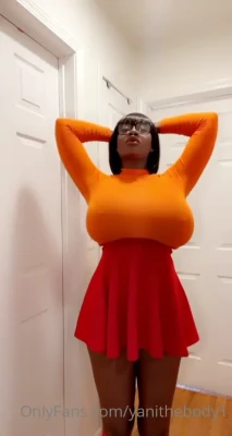 yanithebody1 - Guess which one was pulled and played with before taking this pic ;)