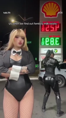 roseredroom - Titties @brea77rose