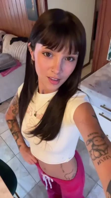 madiiiissonnn - Want to kiss this ass, or spank it?💕