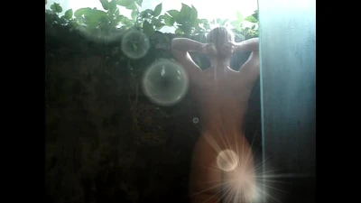 yungelita - Releasing a blow job video tomorrow 😏 posting free straight to my