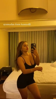 alleydc_ - Wanna see this pretty pussy? If so then quit being shy and DM me a