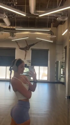 ella - I want to see your hard dick 💦