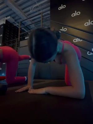jayka - I'll let you past but you must kiss my feet first
