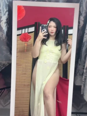 yenyenuwu - Now pull my panties to the side…