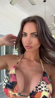 officialannalouise - Jeans and bubble