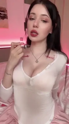 alina_becker - Would you let me sit on your face