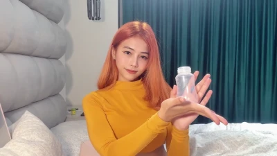 lil_yumi - Teasing in my new crochet pants