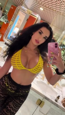 parisdylan550 - i’m sooo ready for naked outside season hehehe