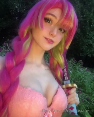 astasiangel - Hey  stranger  Wait  why are we still strangers  Let s fix that