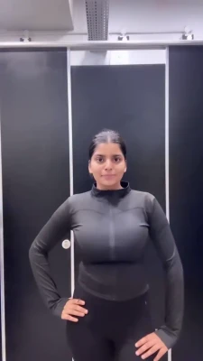 yourstrulyanushkaa - Just getting ready for home office 🤭 Hope these little pictures