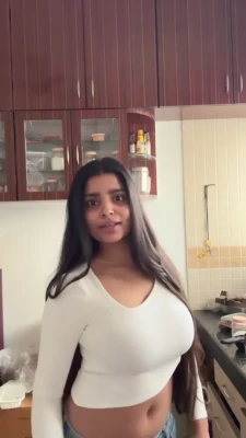 yourstrulyanushkaa