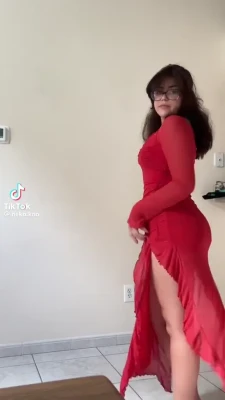widowmakoo - Look what’s under my skirt!
