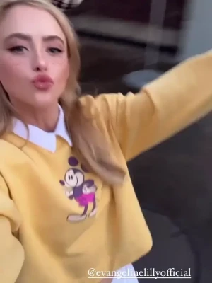 kathrynnewton - I had so much fun riding and grinding on this!!! (Video #38 The Gift)
