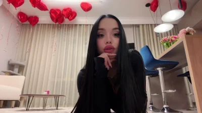 lyna_com2000 - I might bite