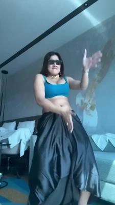 sofia9__official - Jingle my boobs
