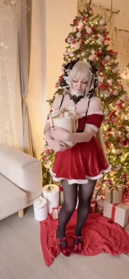 megturney - How bad do you want me to take these off? ;)