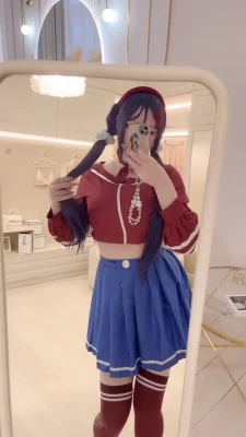 megturney - Want Goth mommy to take her tits out?