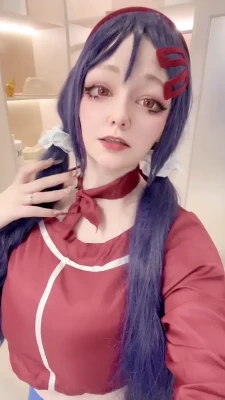 megturney - Who wants to see me use a dildo on myself