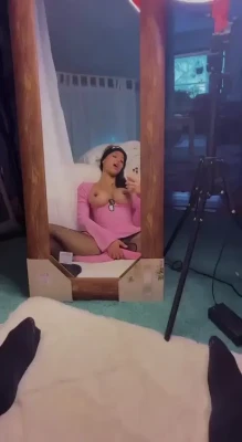 stormimaya - it’s Friday night let’s get fweaky