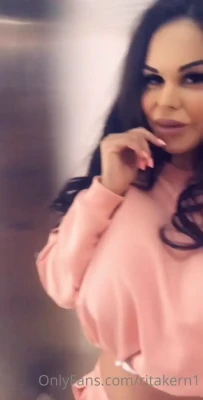 rita_kern - Dropped a freaky suprise in your dm 👅💦 let me know what you
